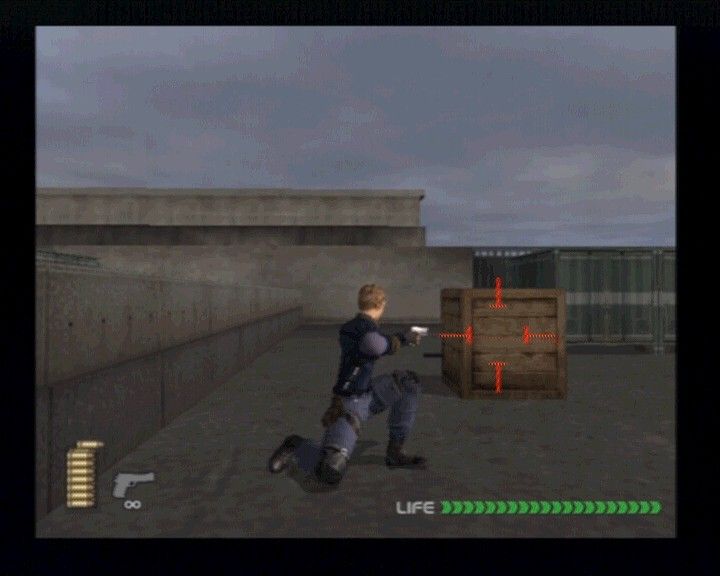 WinBack: Covert Operations (PlayStation 2) screenshot: Objects that are destroyable will be marked with red cursor.