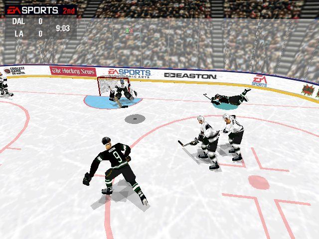 NHL 98 (Windows) screenshot: And he hits the ice!