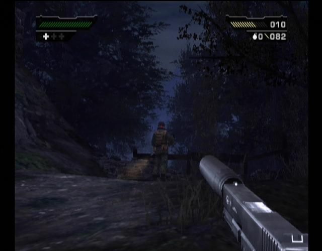 Black (Xbox) screenshot: Going for a sneaky head shot.
