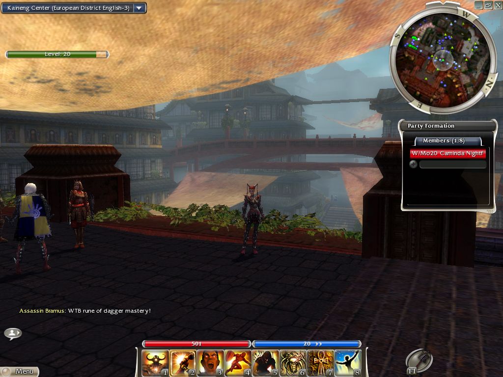 Guild Wars: Factions (Windows) screenshot: The Kaineng Center, the first city for the Prophecies' characters.