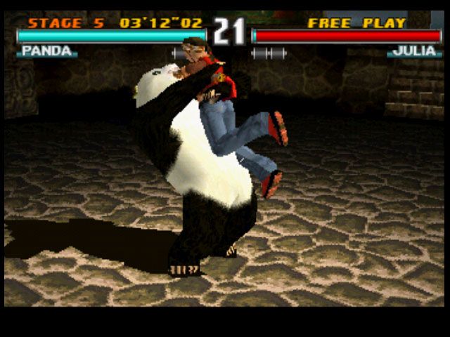 Tekken 3 (PlayStation) screenshot: Poor Julia