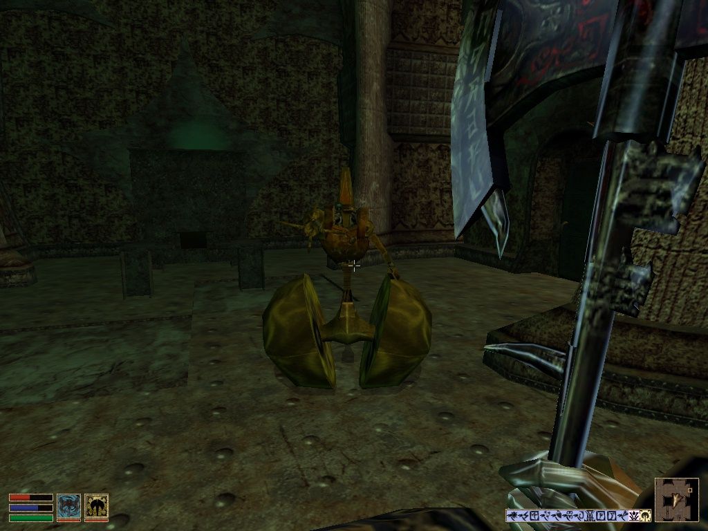 The Elder Scrolls III: Tribunal (Windows) screenshot: This Dwemer-bot shoots with the crossbow.
