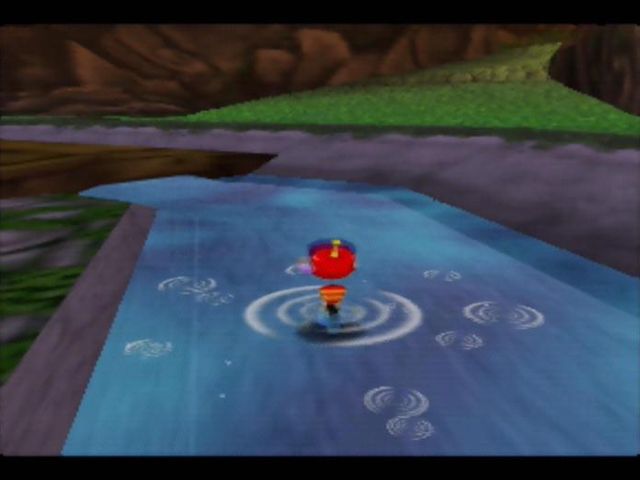 Rocket: Robot on Wheels (Nintendo 64) screenshot: Like Banjo-Kazooie, each water droplet makes its own concentric circles