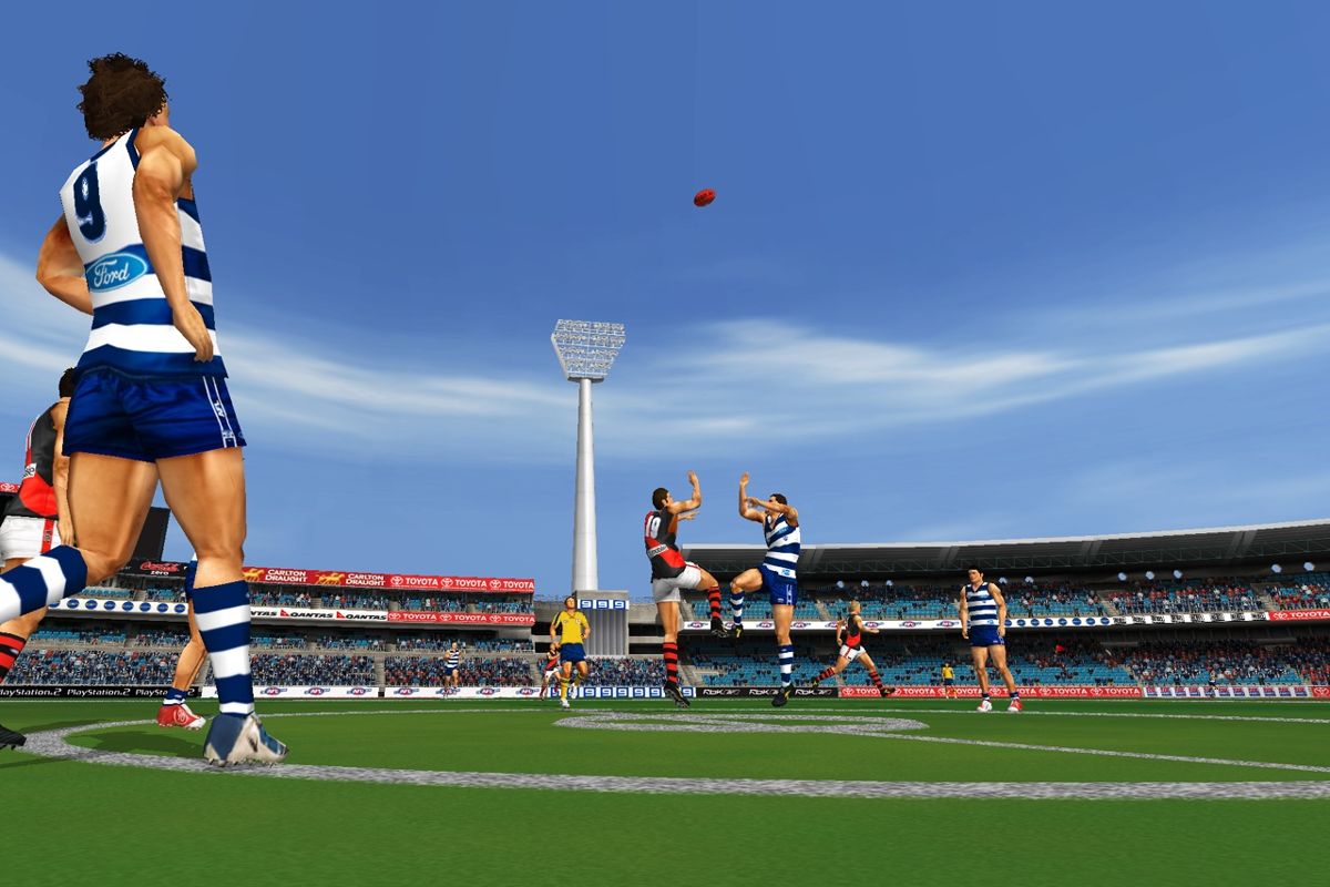 AFL Premiership 2006 (PlayStation 2) screenshot: Geelong versus Essendon first bounce