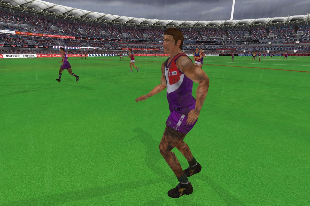 AFL Premiership 2006 (PlayStation 2) screenshot: Muddy Fremantle player