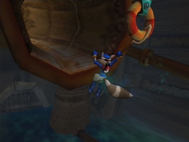 Sly Cooper and the Thievius Raccoonus (PlayStation 2) screenshot: Sly can also hook onto objects with his cane and swing