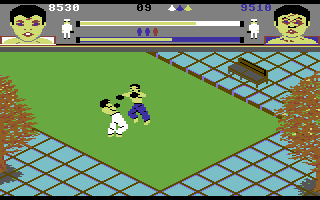 Thai Boxing (Commodore 64) screenshot: Dodging a punch