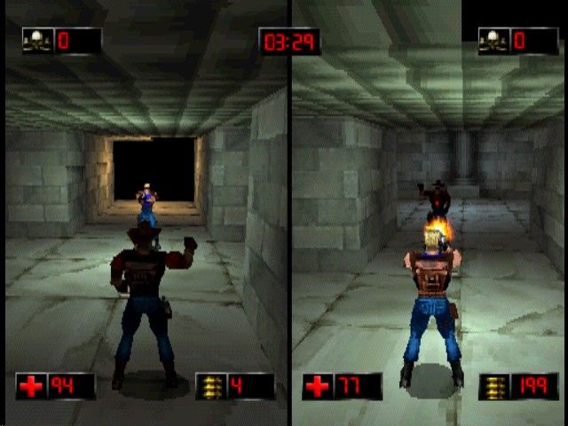 Duke Nukem: Time to Kill (PlayStation) screenshot: Western Duke vs. Blue Duke in the coliseum