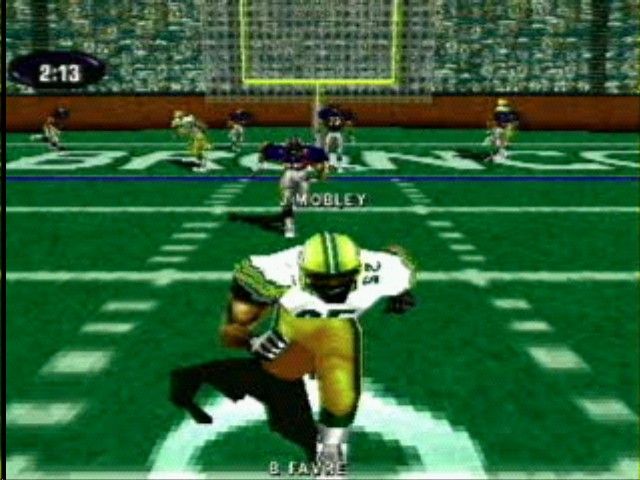 NFL Xtreme (PlayStation) screenshot: Running play