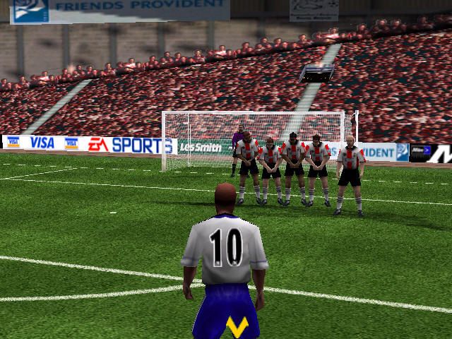 The F.A. Premier League Stars (Windows) screenshot: A free kick.