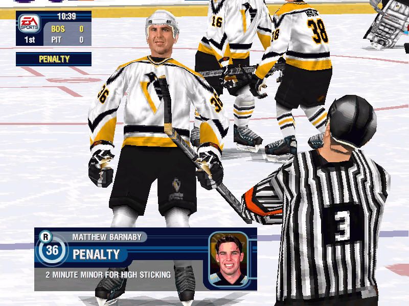 NHL 2000 (Windows) screenshot: Barnaby gives a sarcastic glimpse at the referee (software mode)