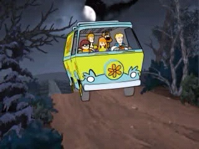Scooby-Doo!: Mystery of the Fun Park Phantom (Windows) screenshot: The Mystery Inc. Gang doesn't know it yet, but they're close to stumbling upon another mystery
