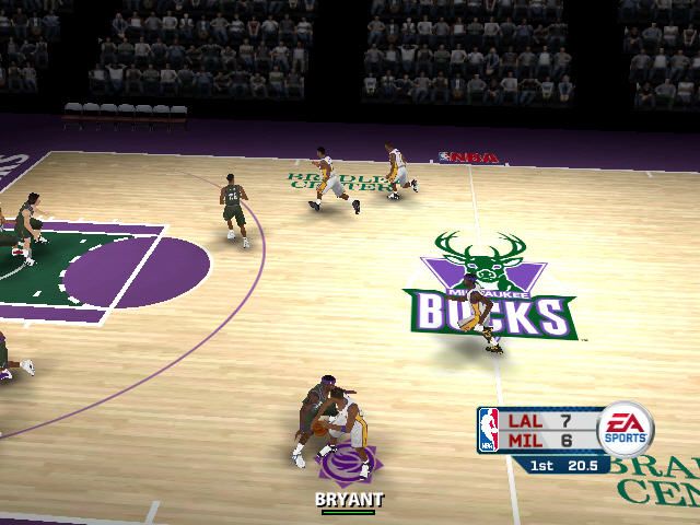 NBA Live 06 (Windows) screenshot: Kobe brings the ball up the floor