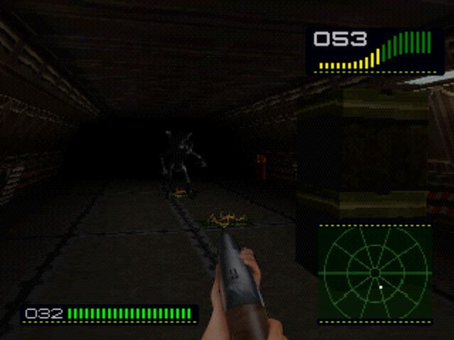 Alien Trilogy (PlayStation) screenshot: An Alien is attacking