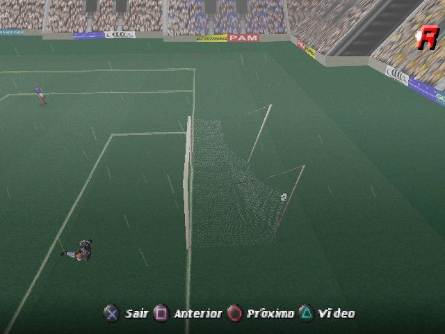 Ronaldo V-Football (PlayStation) screenshot: Nets are well animated