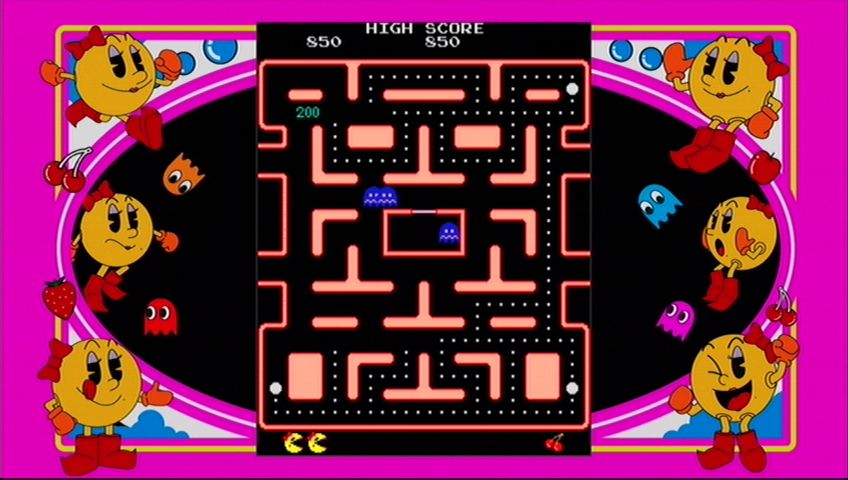 Ms. Pac-Man (Xbox 360) screenshot: Eat a Power Pellet and go for the ghosts!