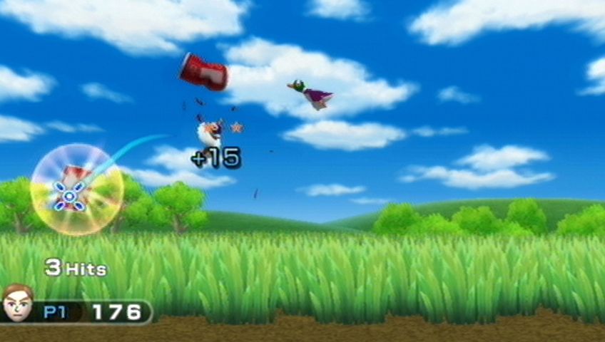 Wii Play (Wii) screenshot: Juggle a can.