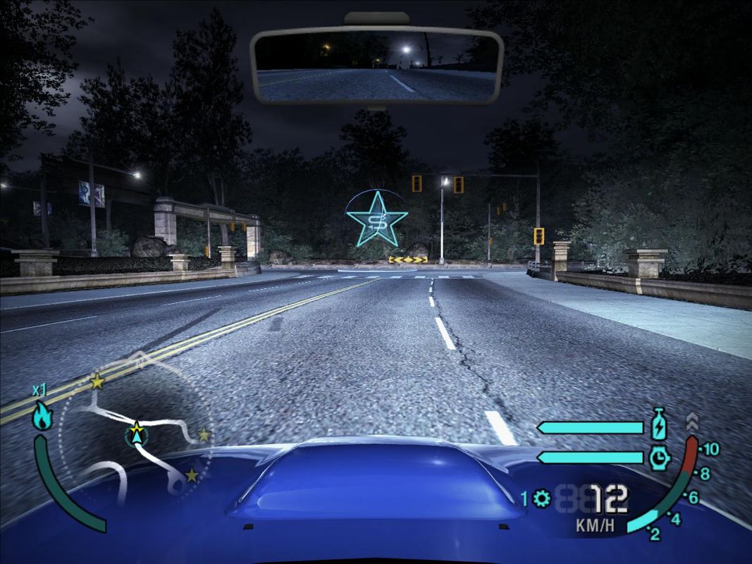 Need for Speed: Carbon (Windows) screenshot: Approaching a race entry point.