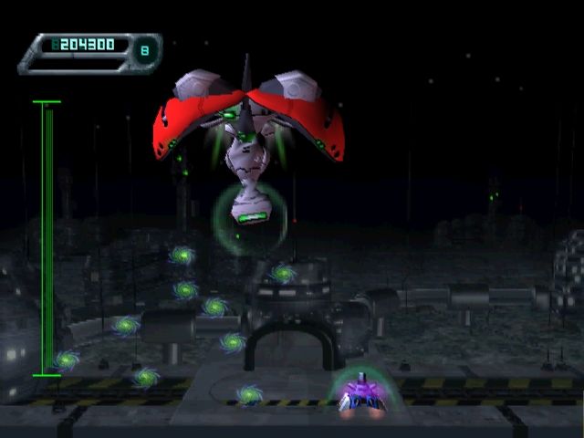 Space Invaders (PlayStation) screenshot: Avoiding his shots...