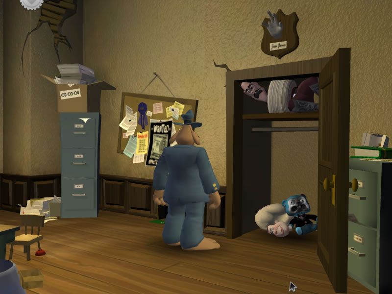 Sam & Max: Episode 5 - Reality 2.0 (Windows) screenshot: Trophies from the previous episodes are collected in the closet.
