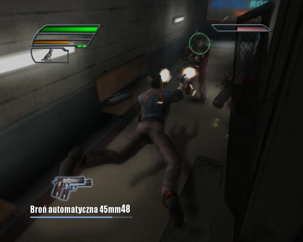 Dead to Rights II (Windows) screenshot: Bullet Time gives you the opportunity to dive and fire at your enemies.
