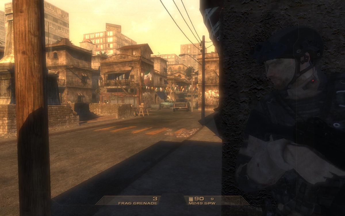 Tom Clancy's Rainbow Six: Vegas (Windows) screenshot: Hiding behind a wall.