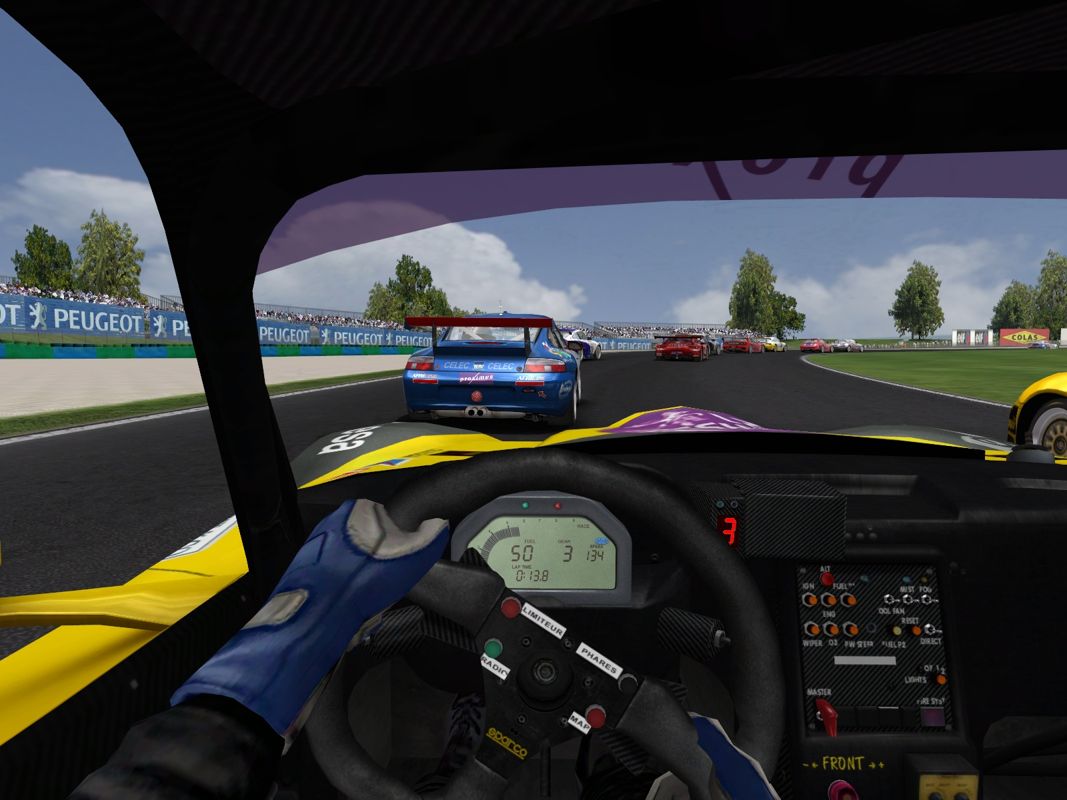 GTR 2: FIA GT Racing Game (Windows) screenshot: Isn't that a nice looking row?