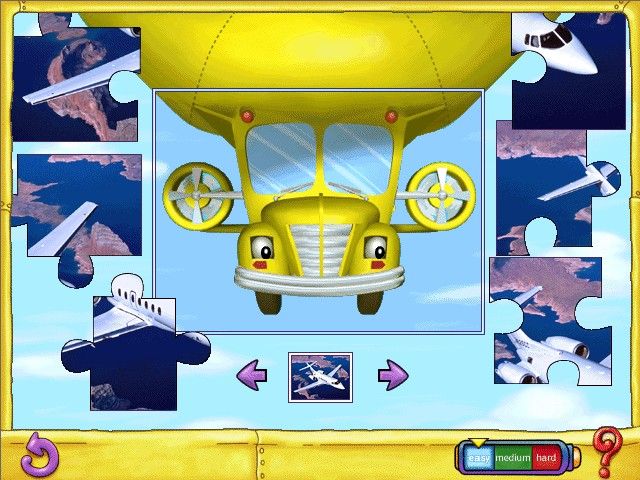 Scholastic's The Magic School Bus Discovers Flight: Activity Center (Windows) screenshot: A jigsaw puzzle