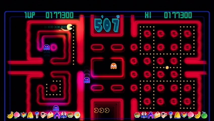 Pac-Man: Championship Edition (Xbox 360) screenshot: The longer you stay alive, the more successive pellets become worth.