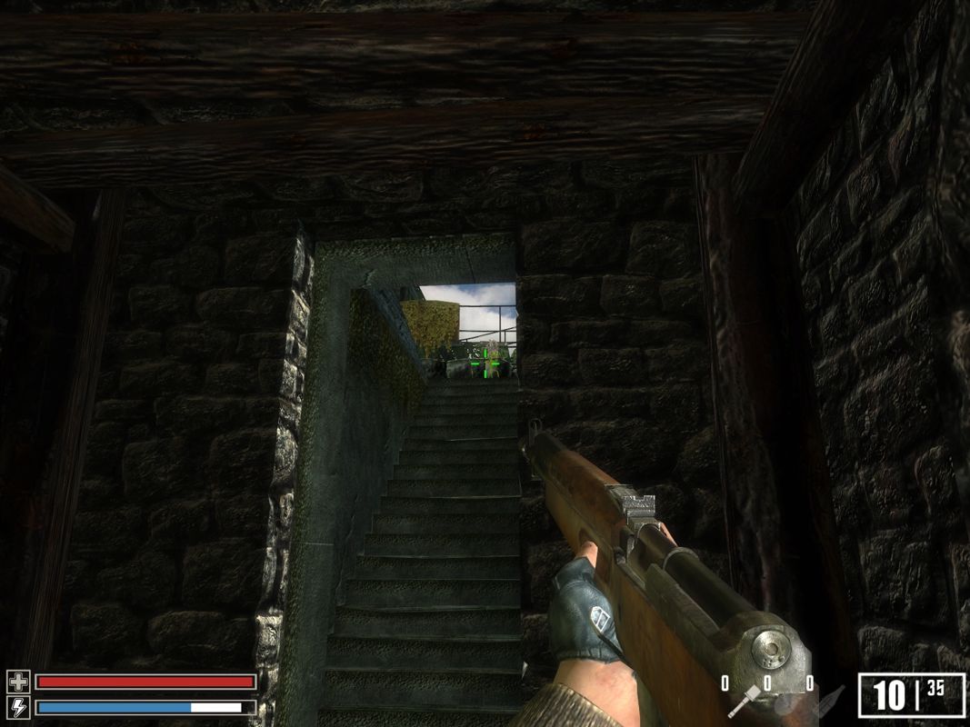 Crimes of War (Windows) screenshot: Slowly moving towards the exit.