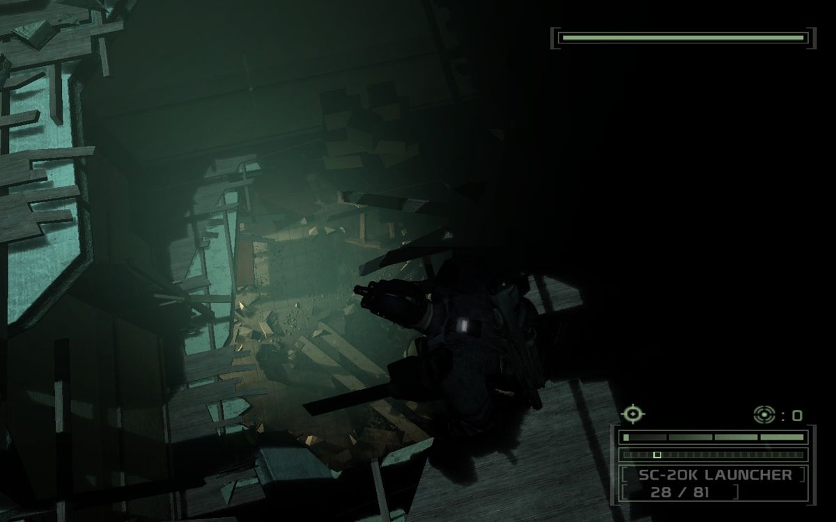 Tom Clancy's Splinter Cell: Chaos Theory (Windows) screenshot: That's one big hole in the roof.