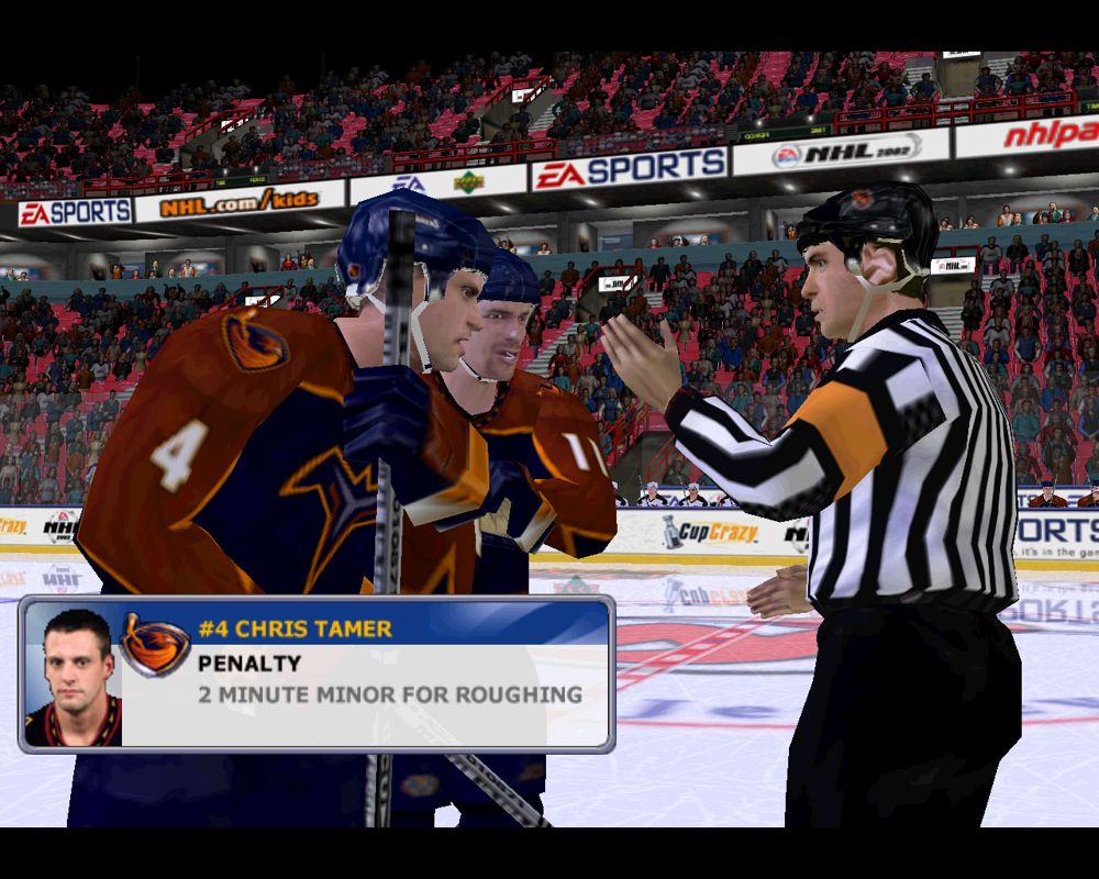 NHL 2002 (Windows) screenshot: Thrashers' players are not agreed with referee.