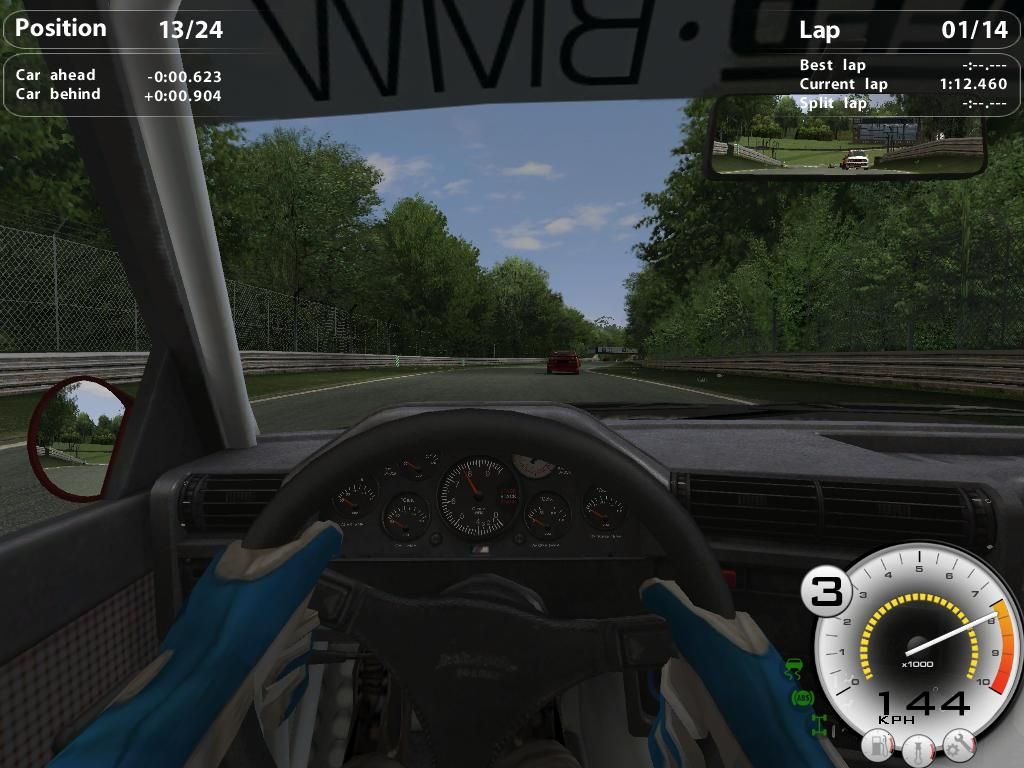 Race 07: Official WTCC Game (Windows) screenshot: Racing around the circuit.