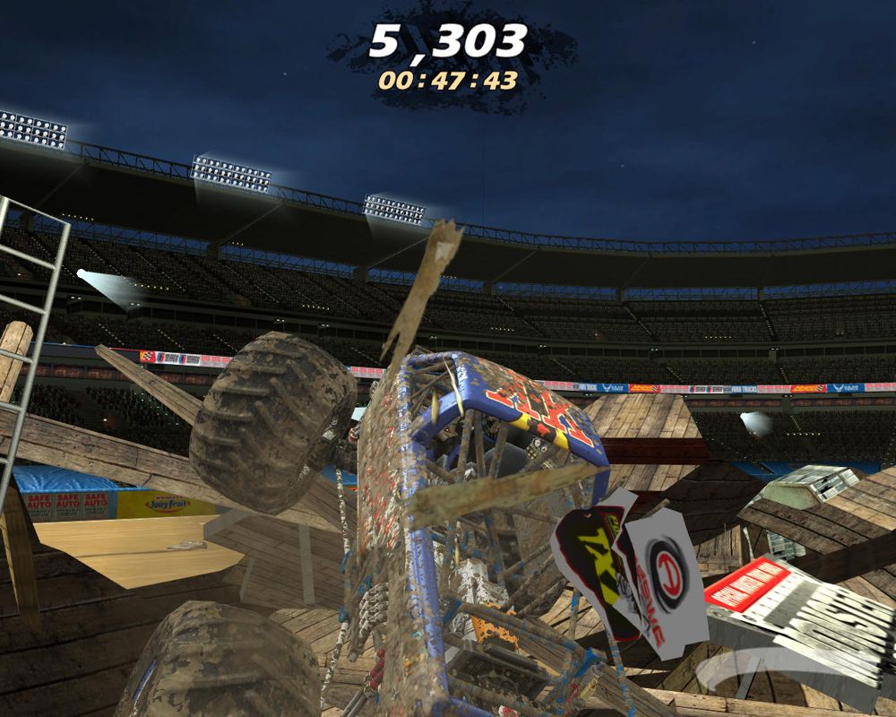 Monster Jam (Windows) screenshot: Crushing in to the ship! What ship? It was there. Believe it!