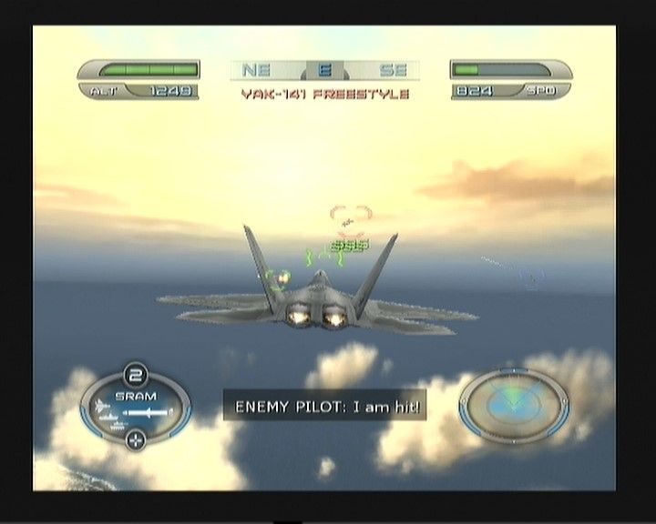 Heatseeker (PlayStation 2) screenshot: NOW is ta good time to fire that missile! Locked and withing range.