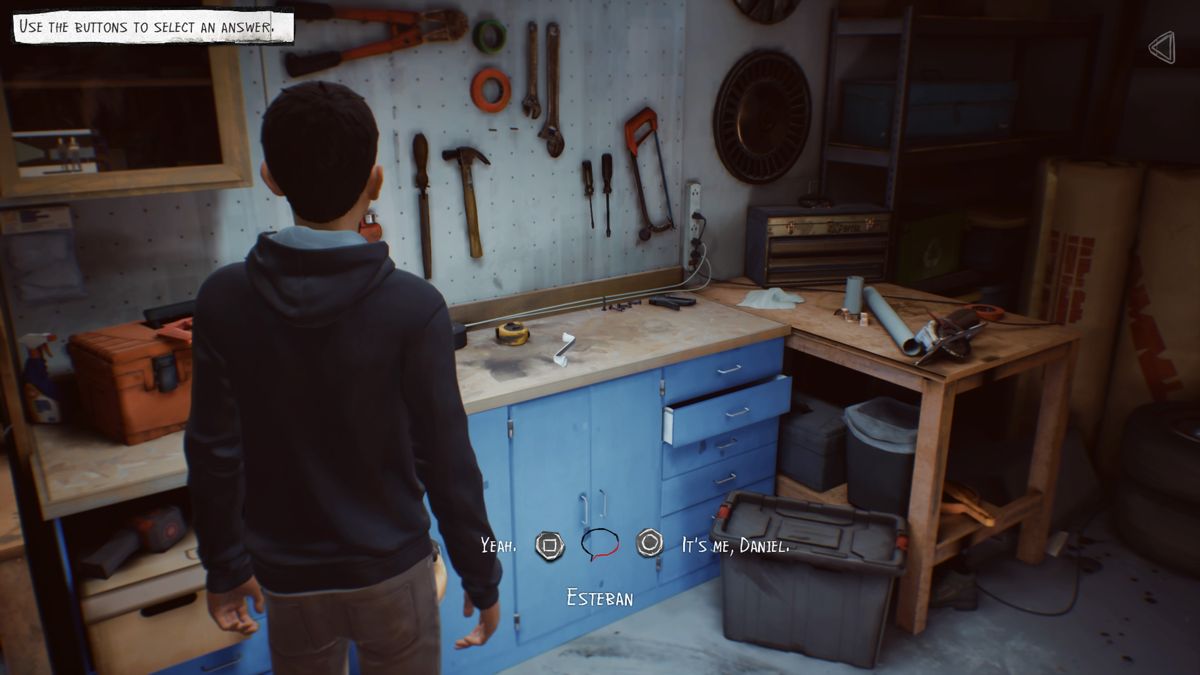 Life Is Strange 2: Episode 1 (PlayStation 4) screenshot: Sean talking to his dad in the garage