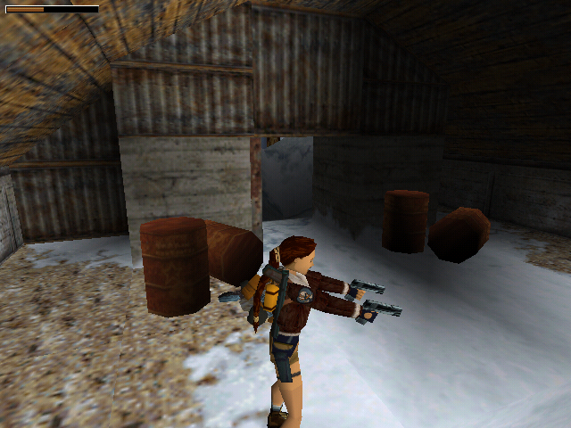 Tomb Raider II: Gold (Windows) screenshot: shooting some bad guy...