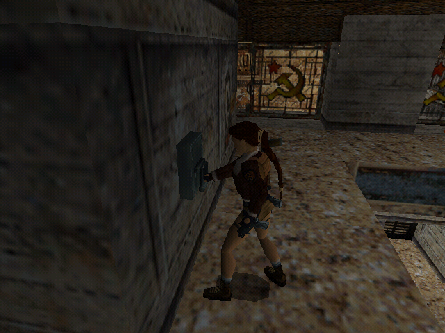 Tomb Raider II: Gold (Windows) screenshot: hmm... what does this button do?