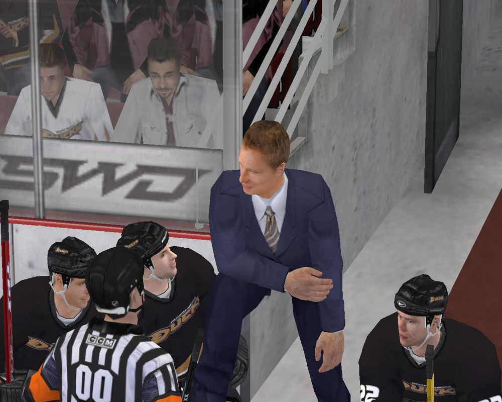 NHL 08 (Windows) screenshot: Coach talking to the referee.