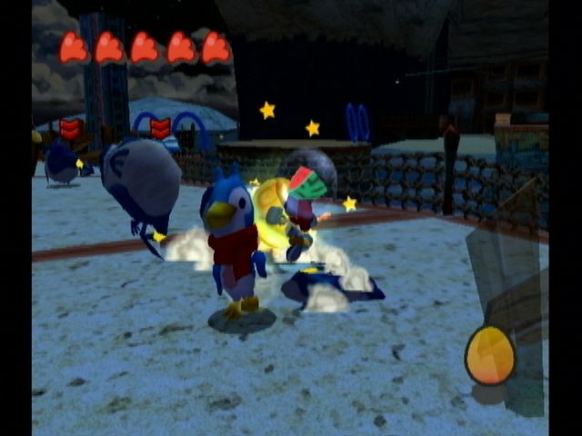 Billy Hatcher and the Giant Egg (GameCube) screenshot: Rolling the golden egg into enemies.