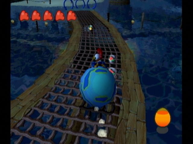Billy Hatcher and the Giant Egg (GameCube) screenshot: Eggs eat strawberries as well.