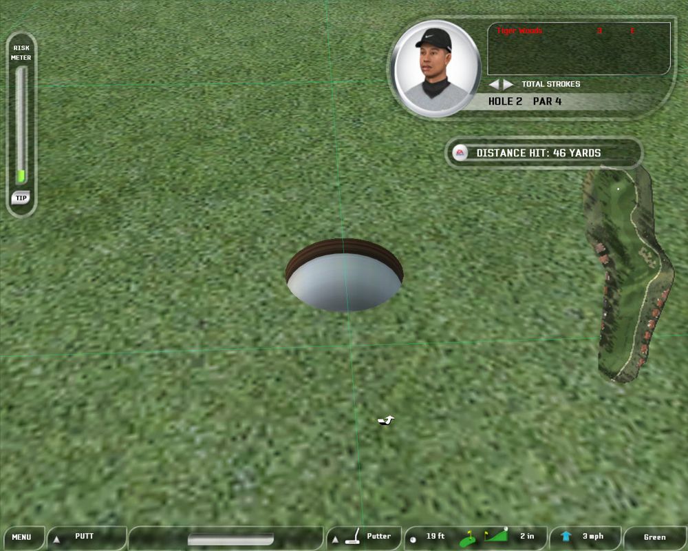 Tiger Woods PGA Tour 07 (Windows) screenshot: This is your target. Put the ball in the hole.