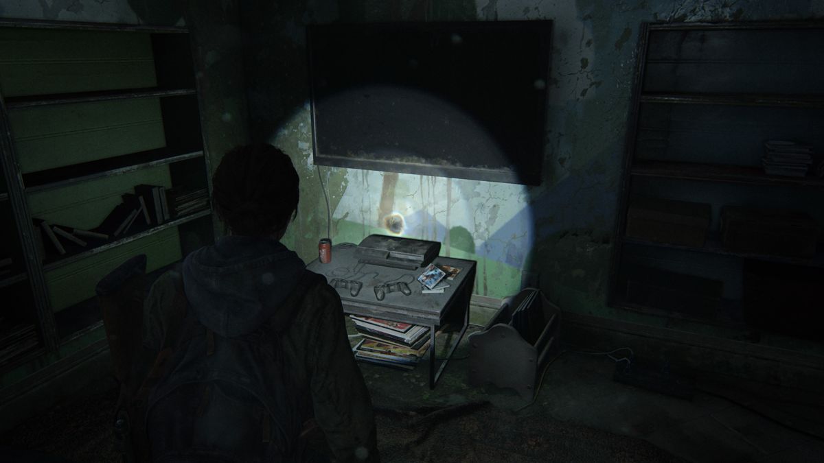 The Last of Us: Part II (PlayStation 4) screenshot: There are lots of PS3 consoles in this game... no PS4 since the outbreak happened in 2013