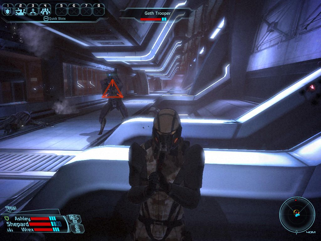 Mass Effect (Windows) screenshot: Taking cover during combat.