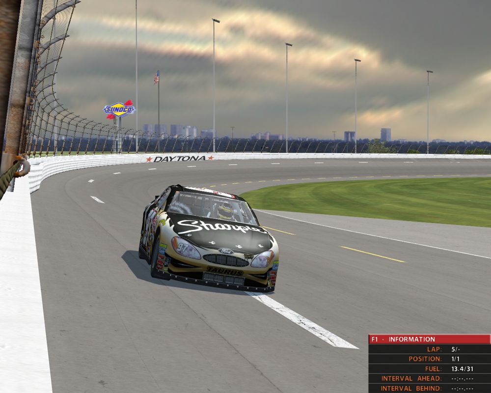 NASCAR SimRacing (Windows) screenshot: TV camera view