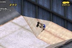 Tony Hawk's Pro Skater 2 (Game Boy Advance) screenshot: BIG AIR!