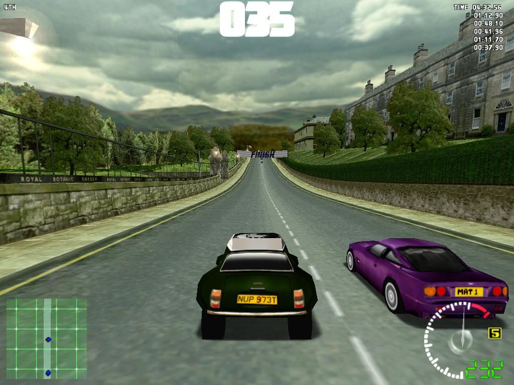 Test Drive 5 (Windows) screenshot: Pitbull in Edinburgh. This is gonna be close!