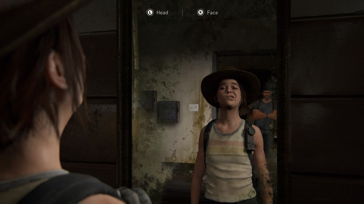 The Last of Us: Part II (PlayStation 4) screenshot: Doing weird faces in front of a mirror