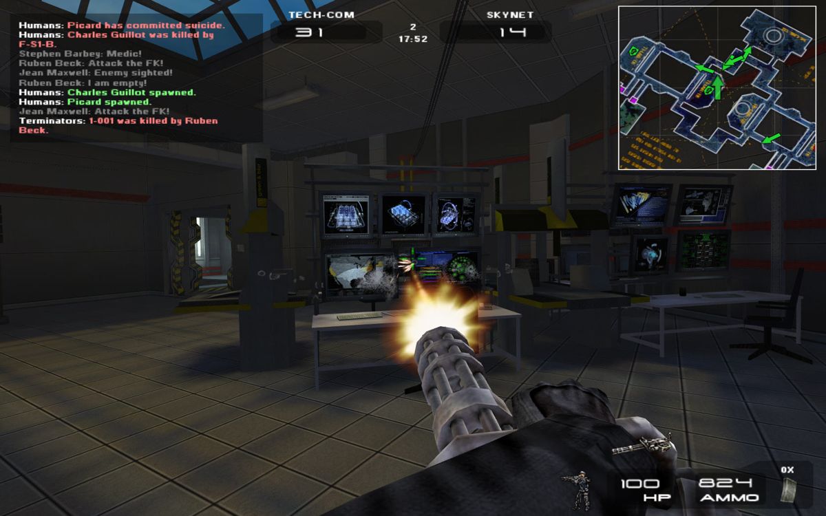 Terminator 3: War of the Machines (Windows) screenshot: Destroying lab equipment.