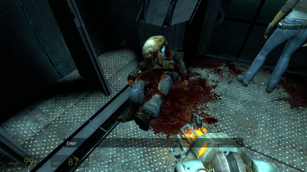 Half-Life 2: Episode One (Windows) screenshot: First encounter with a "Zombine"